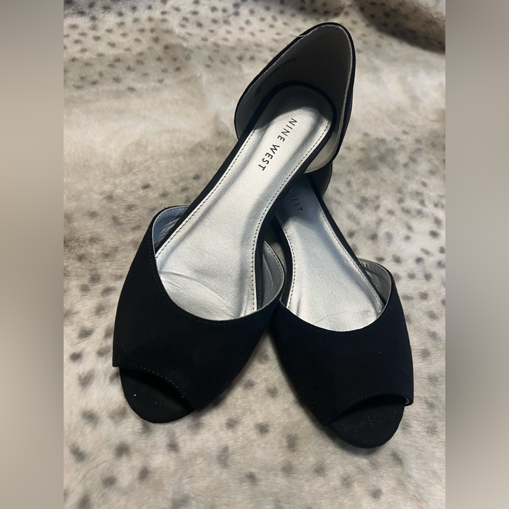 Black open toe flats